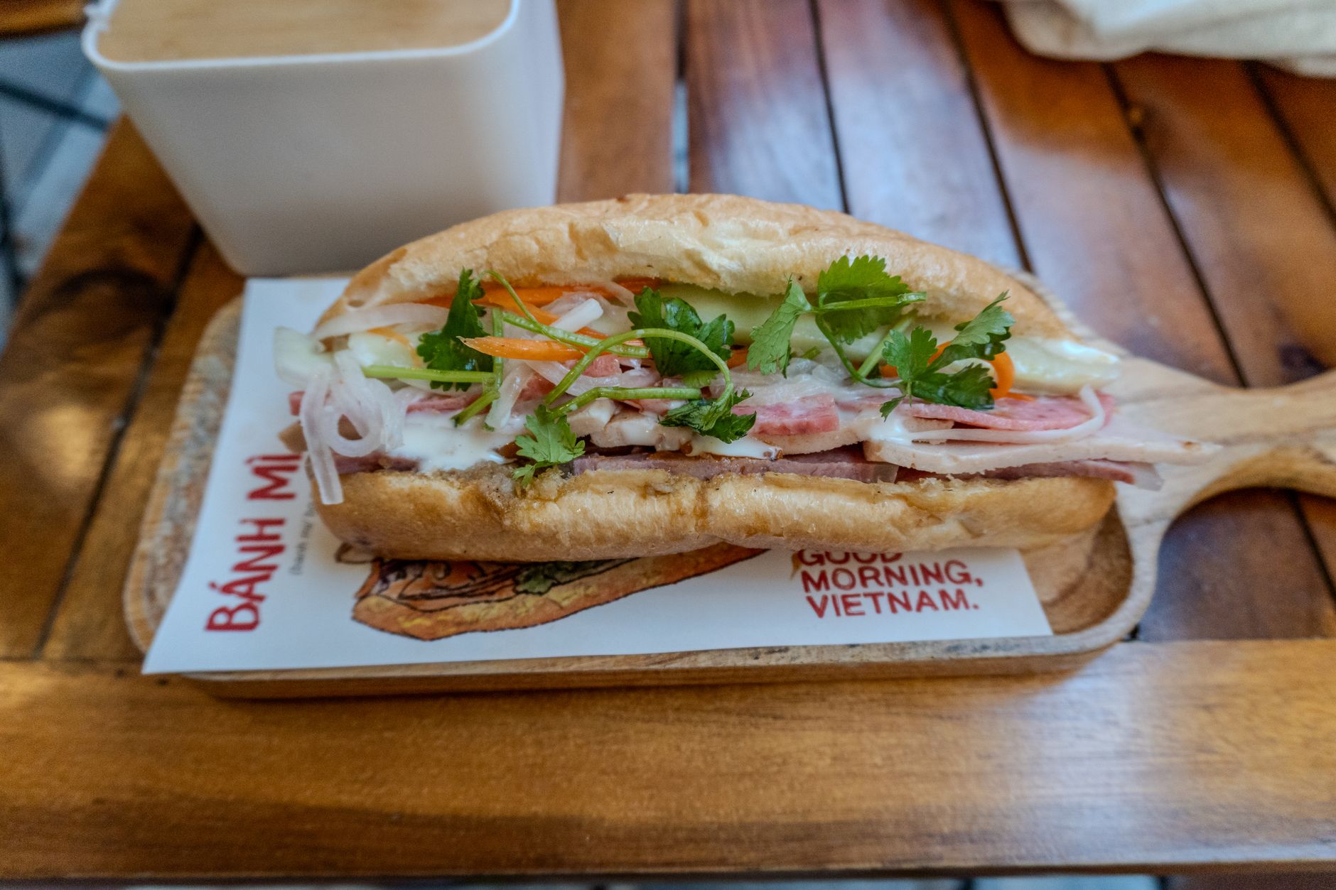 Banh Mi Huynh Hoa: Makanan Khas Vietnam Paling Terkenal di Saigon