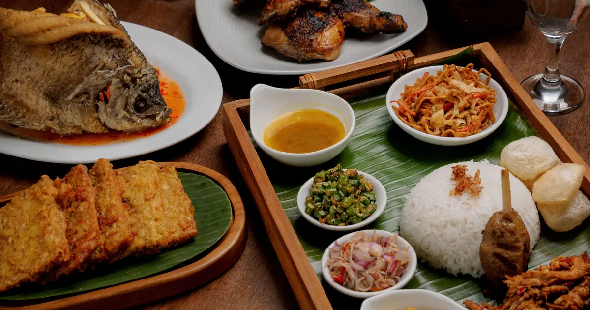 Wajib Datang! Review Bebek Goreng Madura di Bebek Goreng H. Slamet, Madura: Menu Spesial yang Bikin Ketagihan