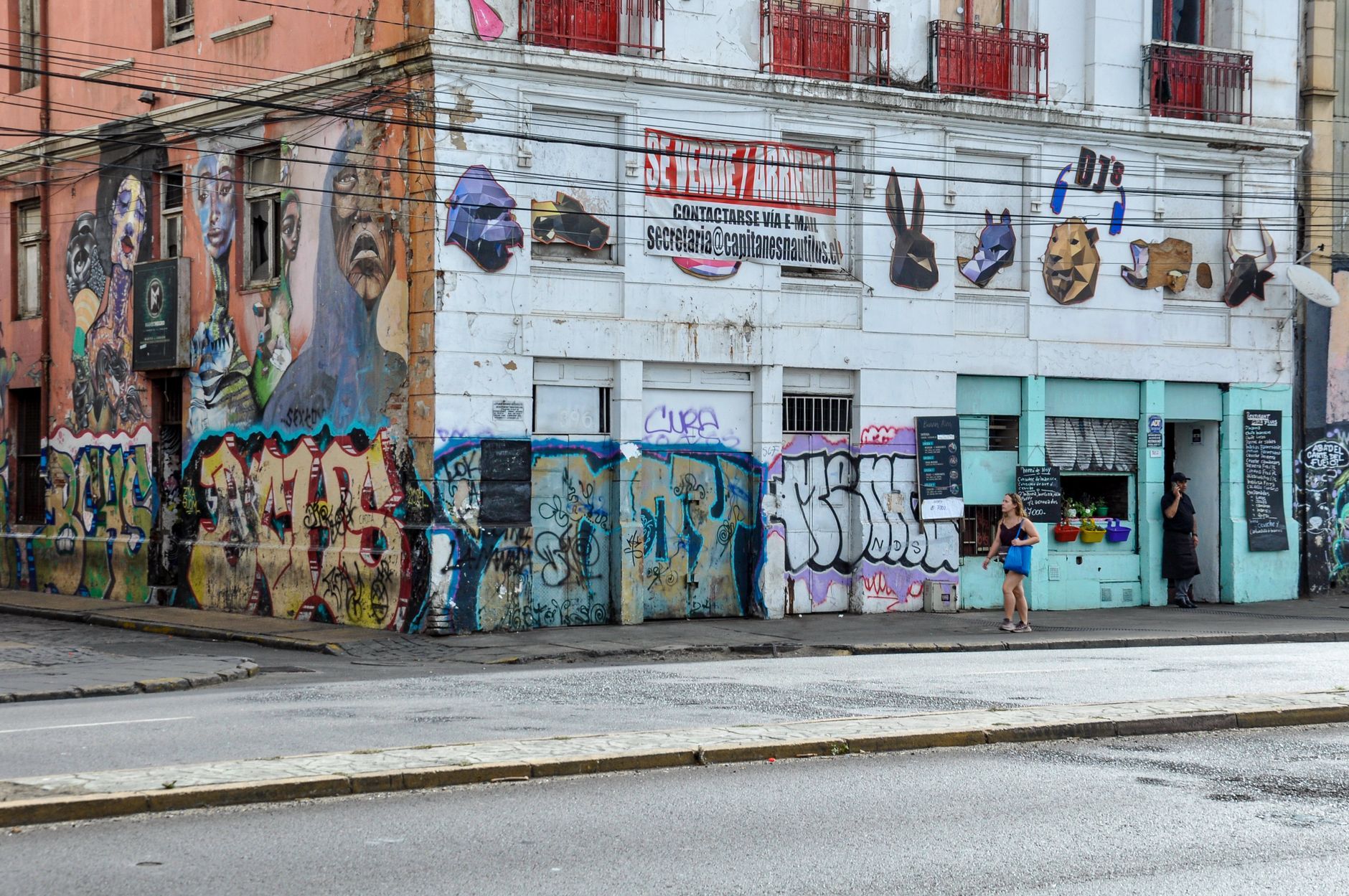 Cafe Vinilo Valparaiso Insight: Chilean Cafe Excellence in Chile