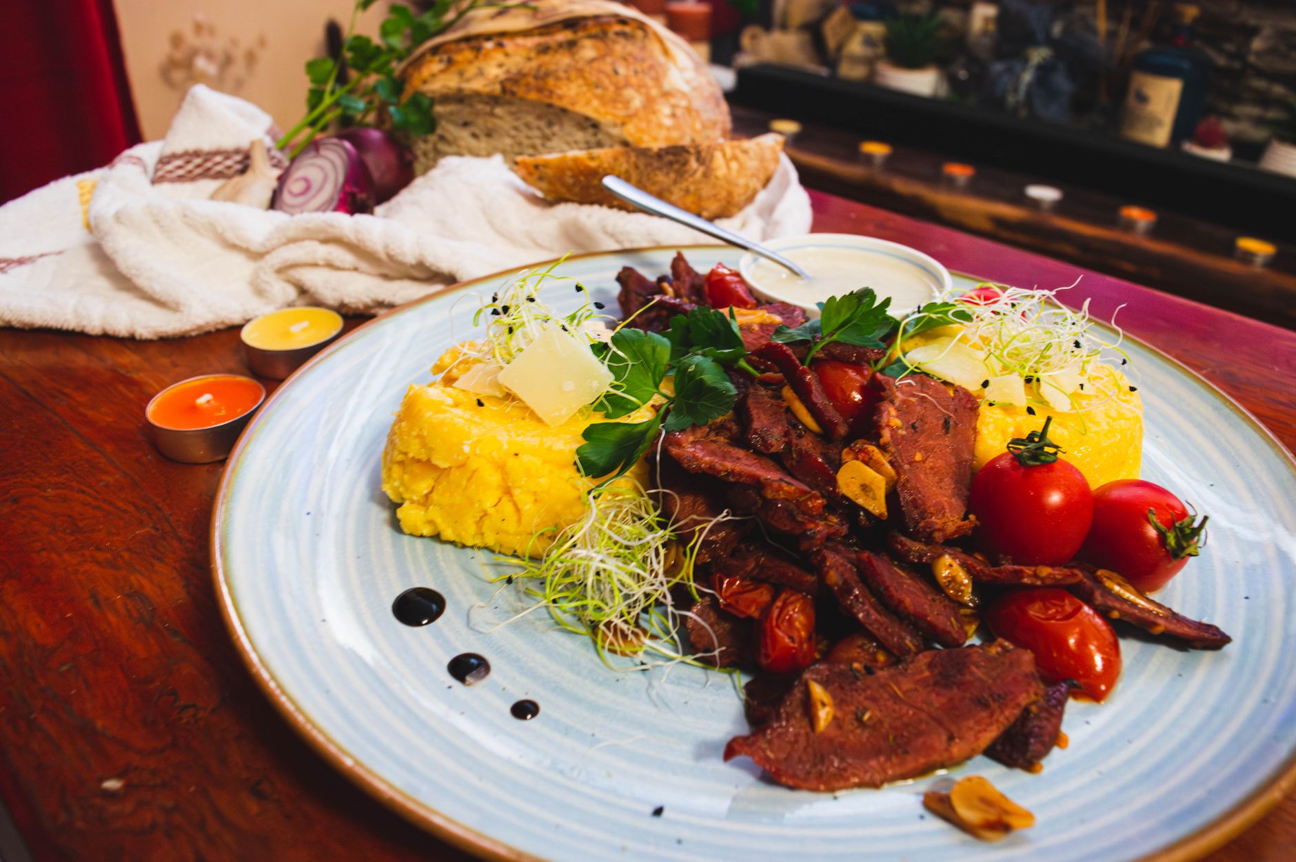 Caru cu Bere dish