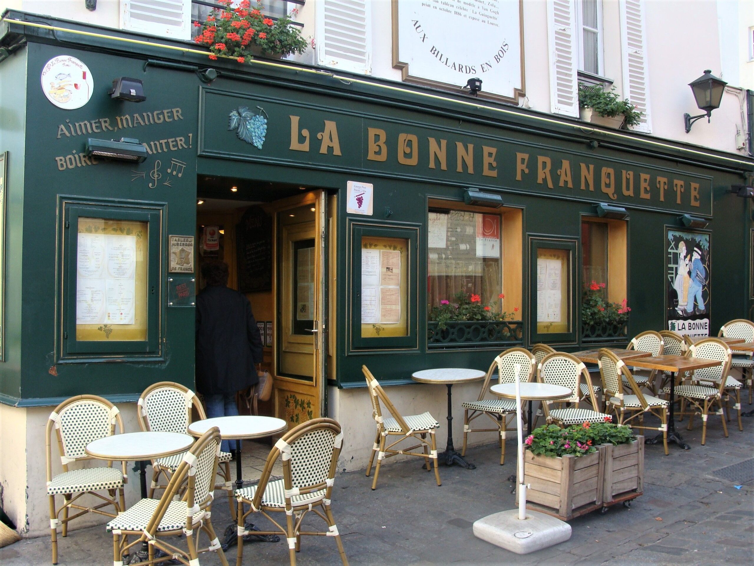 Discovering Café de Flore – A Budget-Friendly French Cafe Journey in Paris, France