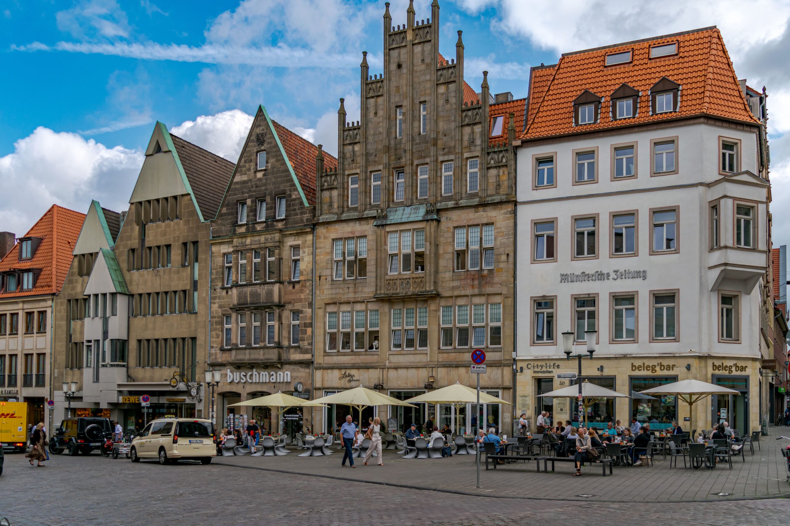 Review of Café Reichard: Cologne’s Budget german cafe pastry|Cafe