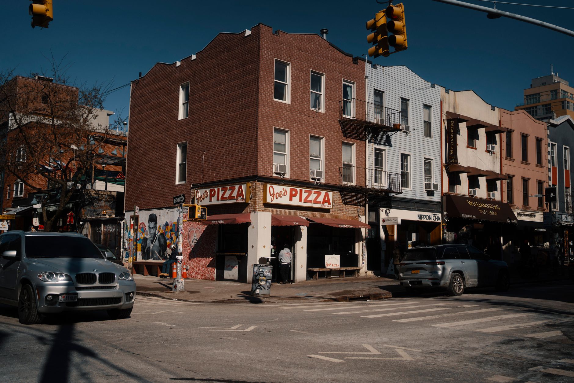 Suasana Joe's Pizza Greenwich Village