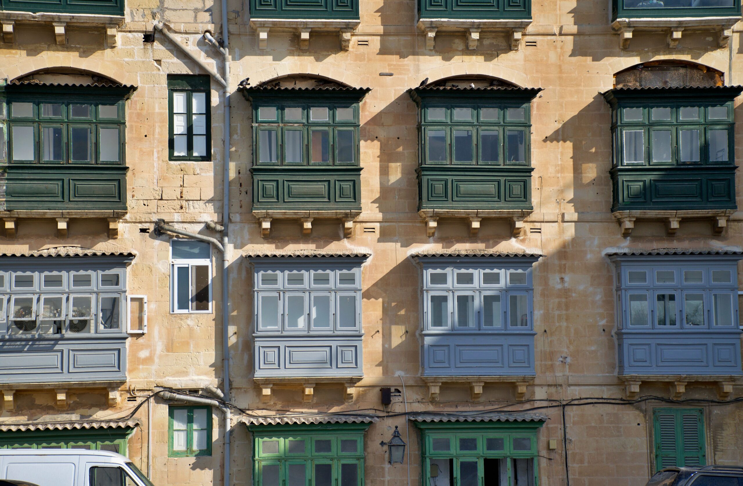 Discovering Legligin: Vibrant Maltese Cuisine Experience in Valletta