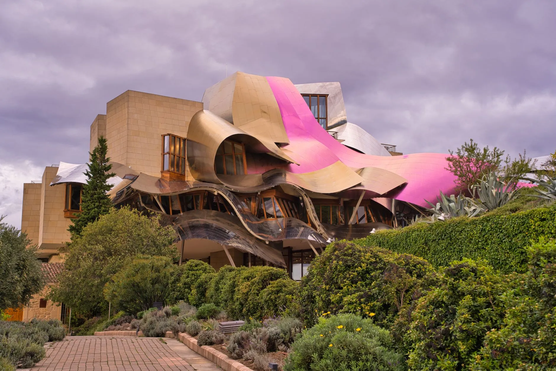 Marques de Riscal Rioja Basque