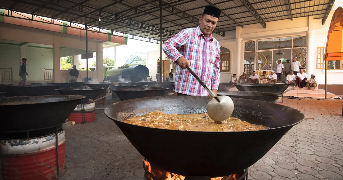 Review Mie Aceh Raja di Kedai Mie Raja, Aceh: Rekomendasi Tempat Makan Favorit Anak Muda dan Foodie