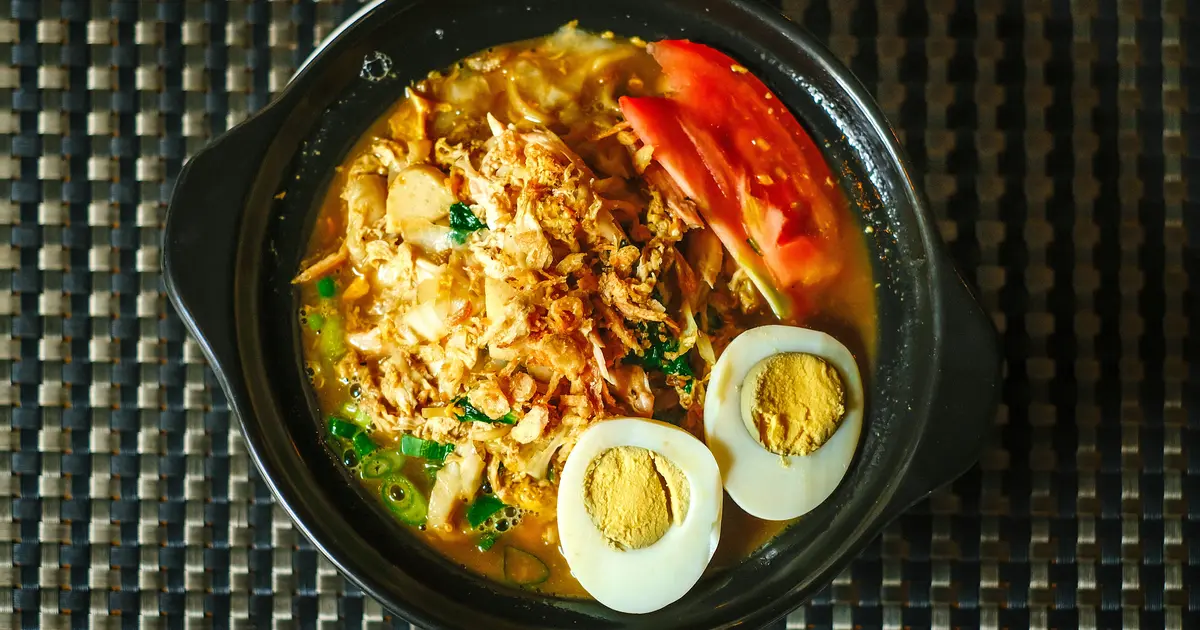 Review Mie Celor Palembang di Mie Celor Hj. Riah, Palembang: Wajib Coba! Hidden Gem Kuliner Nusantara yang Bikin Nagih