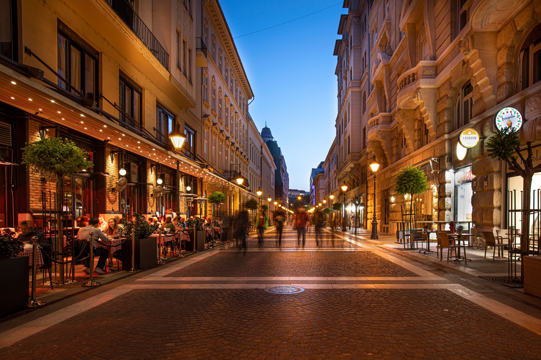 Onyx Budapest: Restoran Michelin 2 Bintang Terbaik di Hungaria