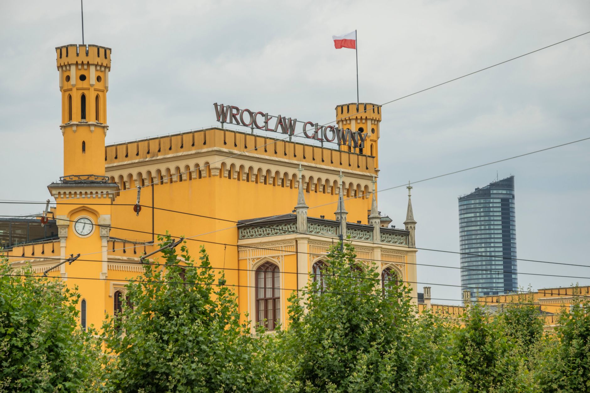 Panduan Kuliner Stary Dom: Tips Restaurant Polish Classic di Warsaw