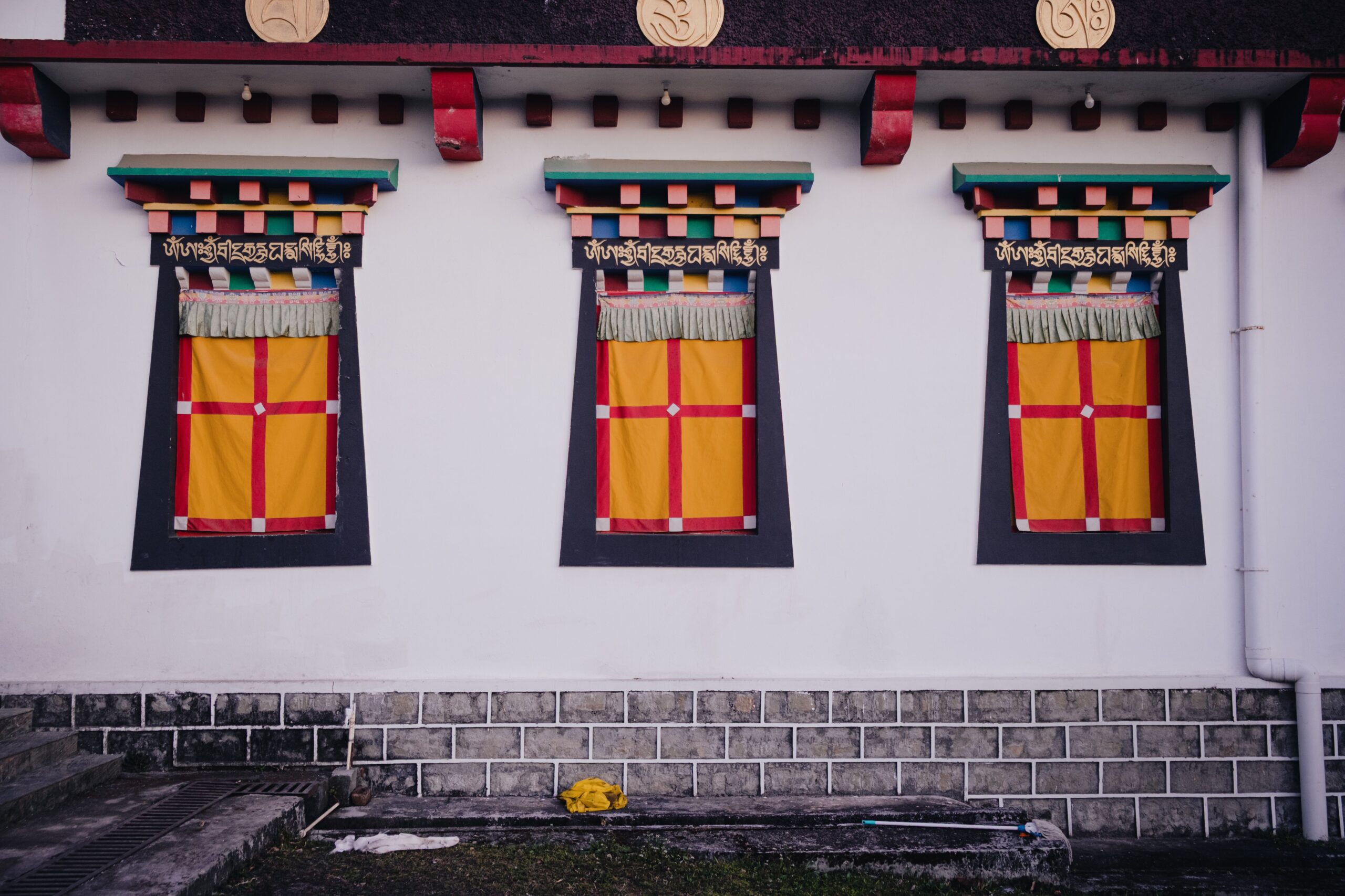 Discovering Thukpa: Tibet’s Street Himalayan Noodle Soup from Lhasa