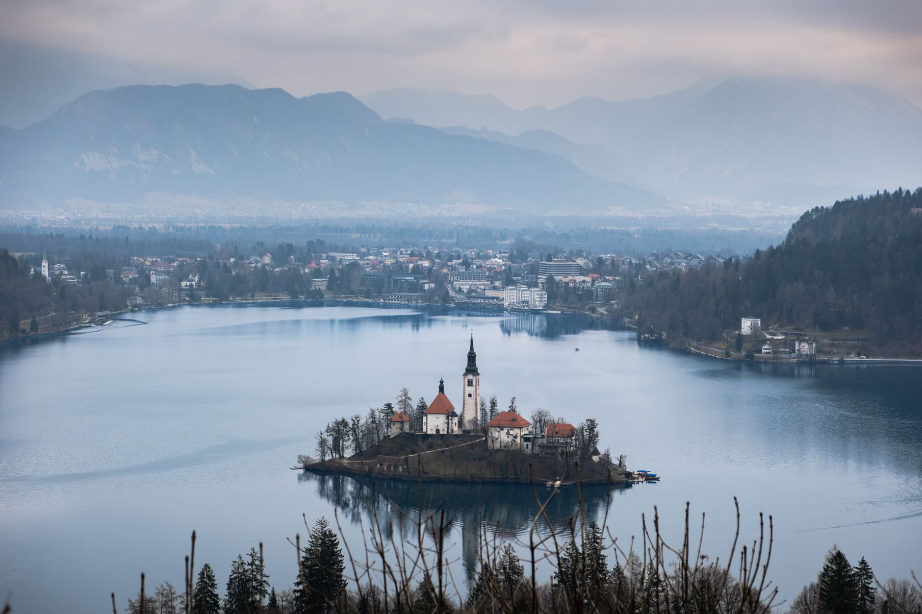 Panduan Kuliner Vila Preseren: Tips Restaurant Slovenian Classic di Lake Bled