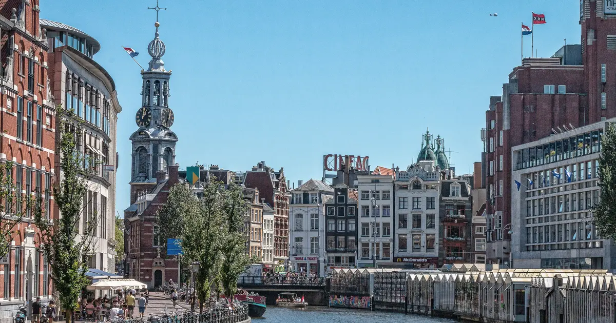 Restoran Cafe Van Gogh di Amsterdam: Review Cafe Canal Amsterdam, Menu Favorit, dan Tips Berkunjung ke Belanda