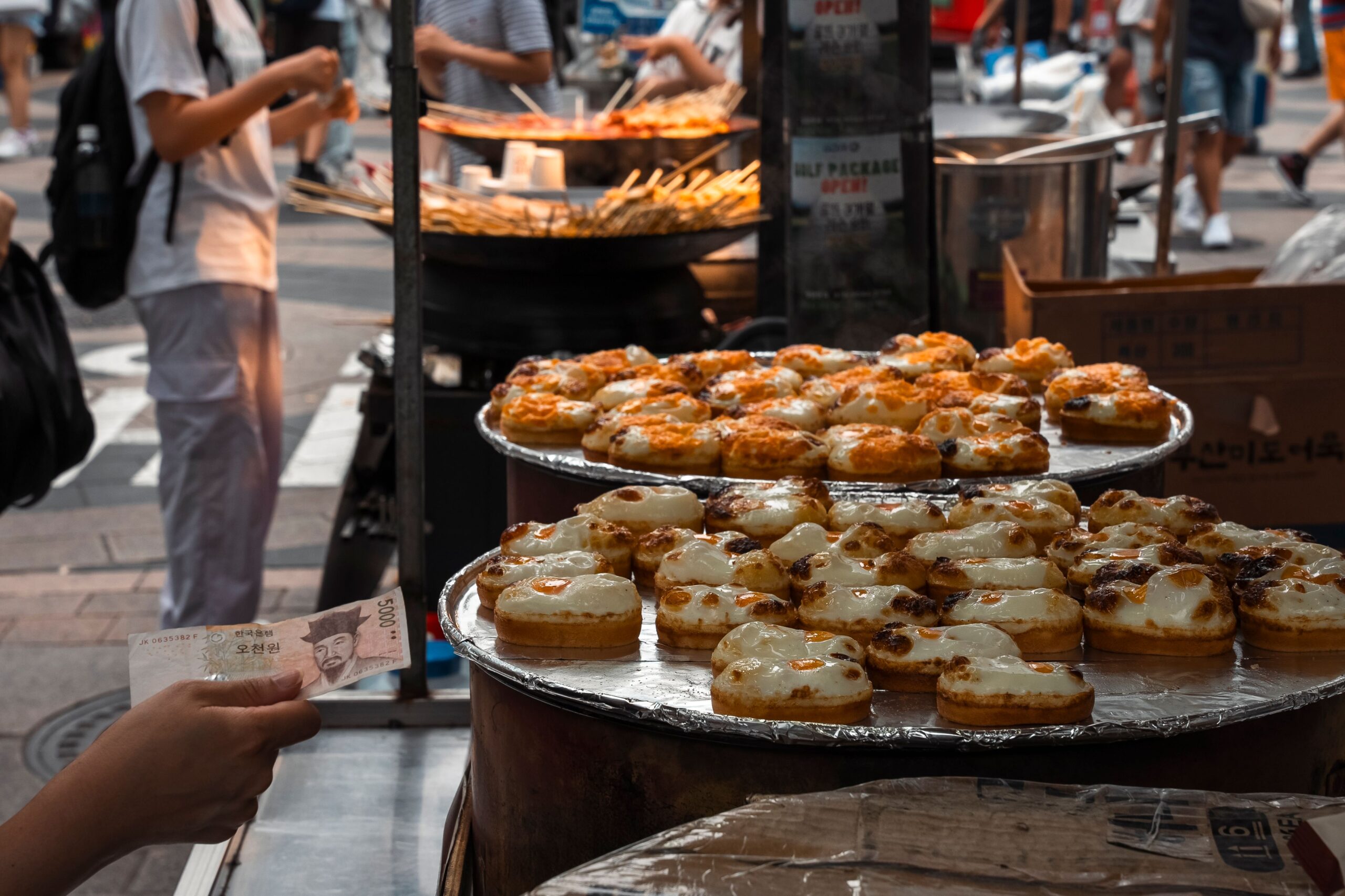 Gwangjang Market: A Food Writer’s Perspective on SeoulKorean Street Food: A Food Writer’s Perspective on