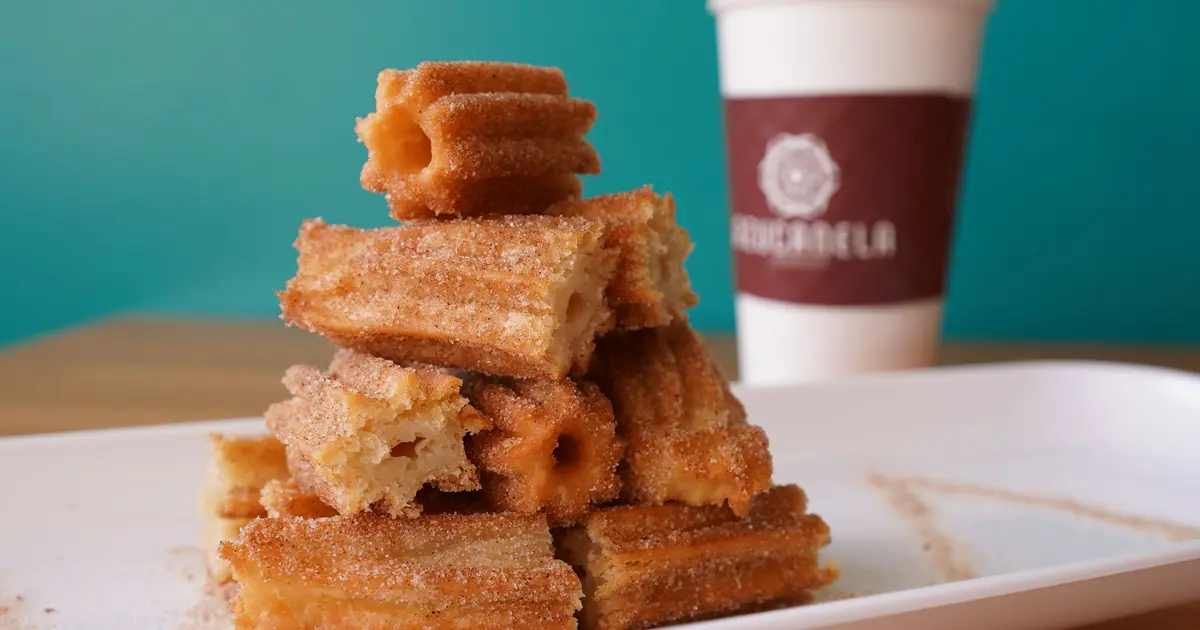 Review Street Food Barcelona di Churros Barcelona, Barcelona: Rekomendasi Tempat Makan Terbaik di Spanyol
