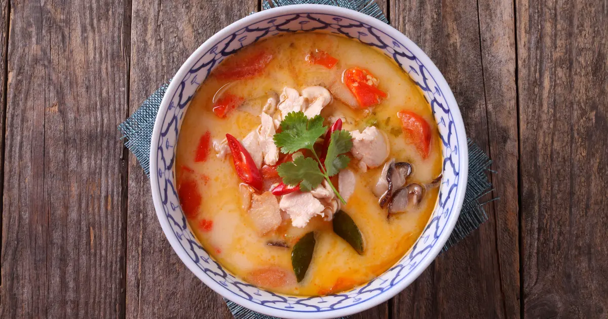 Tom Kha Gai - Kuliner Asia
