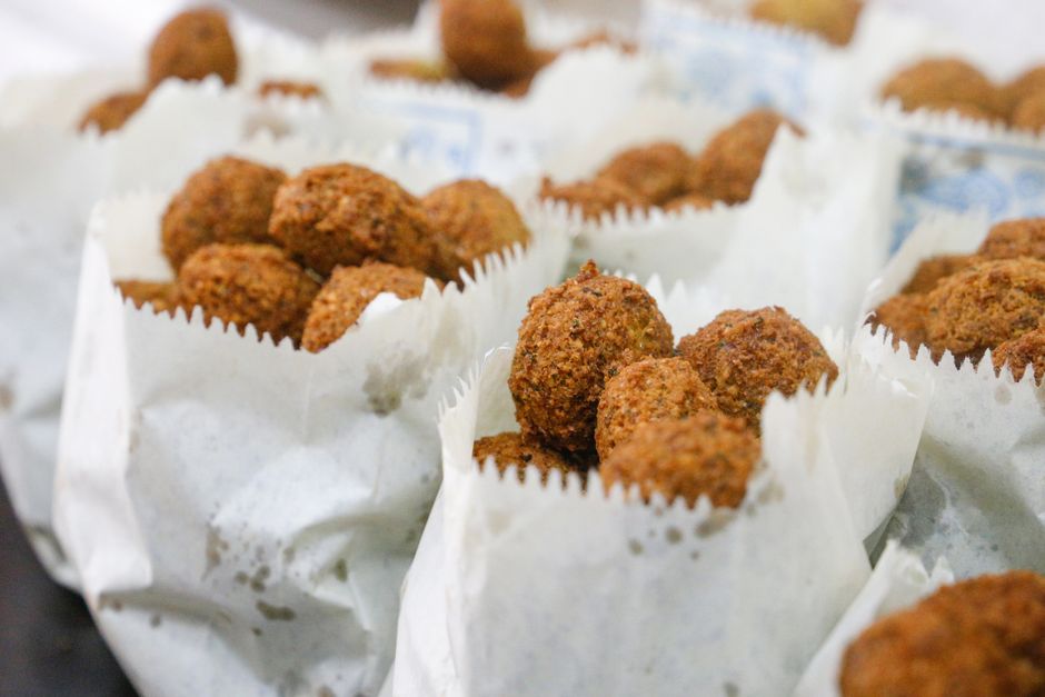 Falafel Tel Aviv Guide: Essential Israeli Street Food at Falafel Hakosem 2026