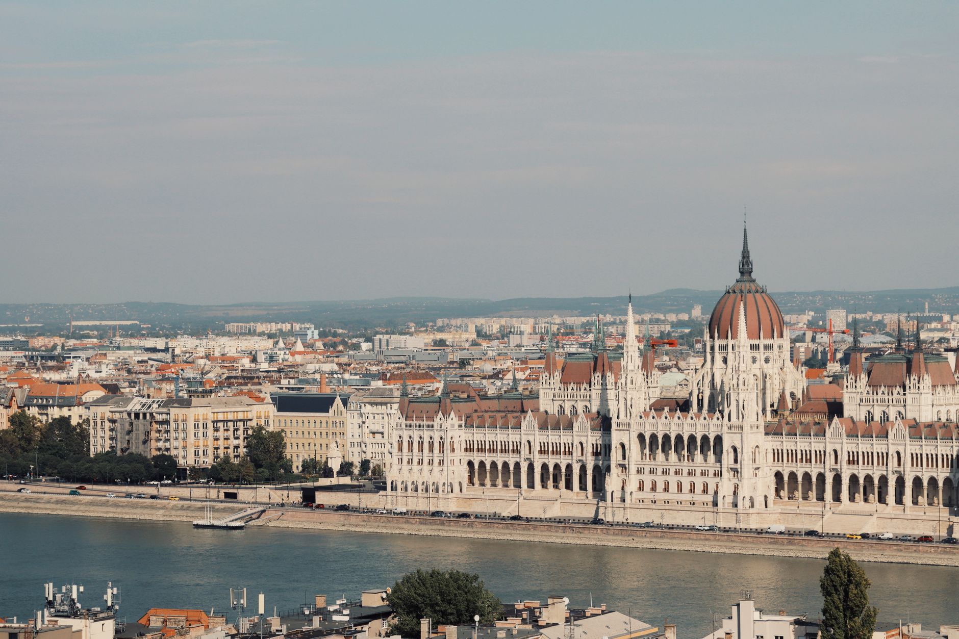 Onyx Budapest: Expert Review of Modern Hungarian in Hungary 2026