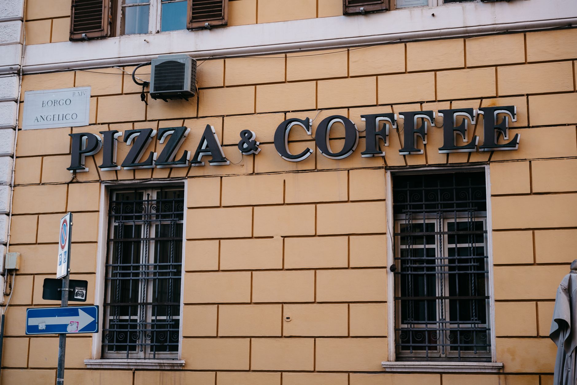 Sant’Eustachio Rome: Expert Review of Italian Coffee in Italy 2026